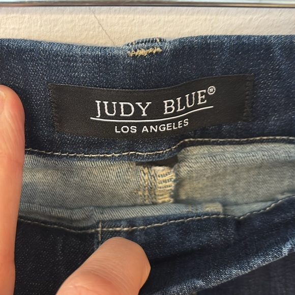 Judy Blue elastic pull on shorts - Picture 5 of 9